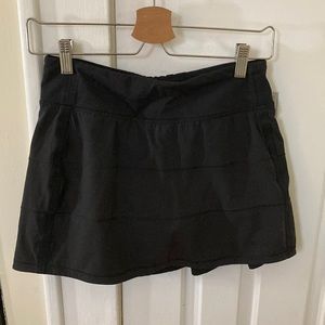 Lululemon Black Pace Rival Skirt Size 4